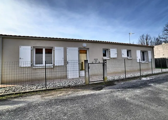 Le Riveau By Interhome Сasa de vacaciones